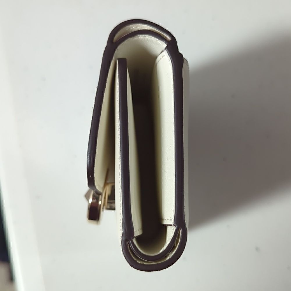 NWT Kate Spade Cream/Gold Wallet - Picture 3 of 7